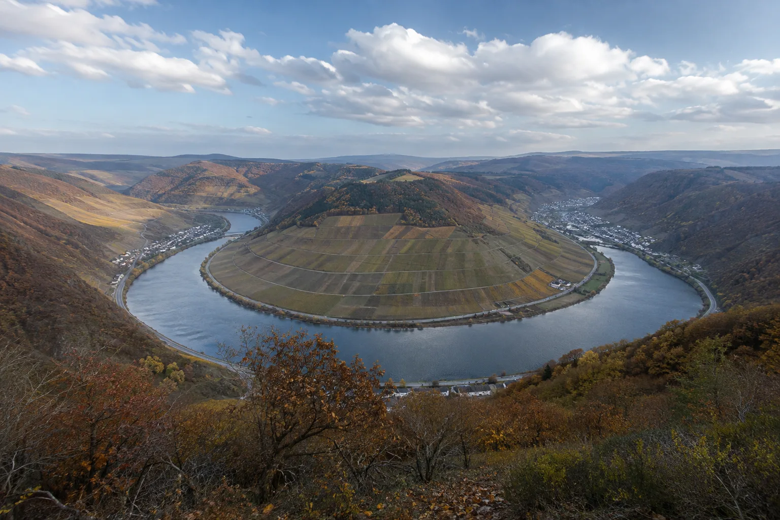 Moselplateau: ruhigerer Höhenweg mit Talblick