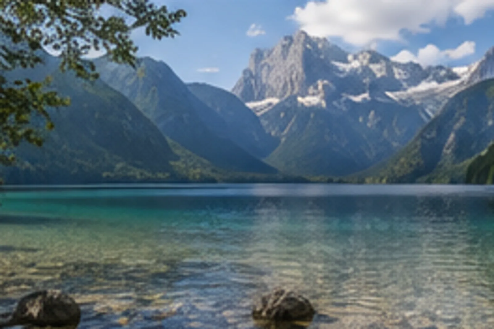 Malerwinkel: Uferblick über den See zum Watzmannmassiv