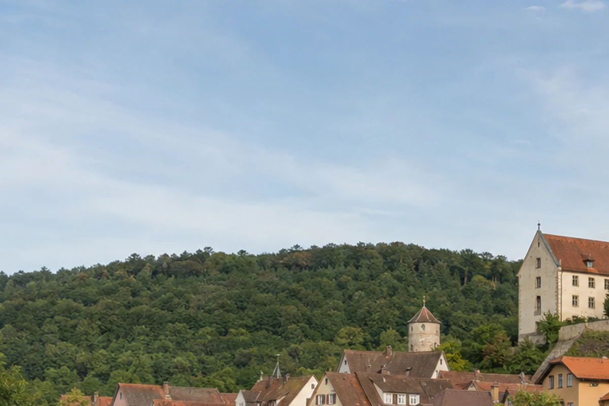 Bebenhausen: Klosteranlage in einem stillen Schönbuchtal unter Buchenwald